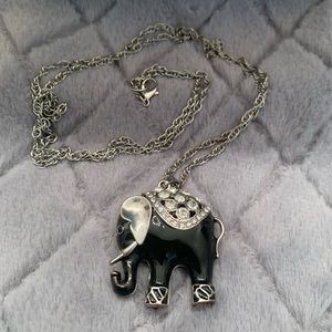 Elephant pendant necklace